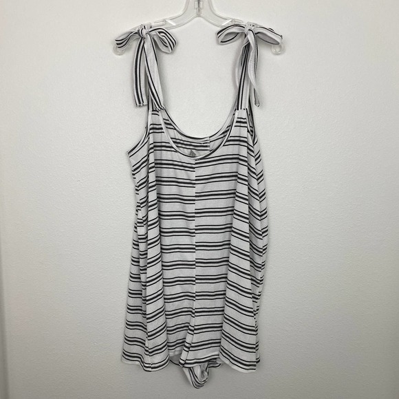 ASOS Maternity Women's Size 10 Striped Button Front Overall Romper Black White - Picture 6 of 6